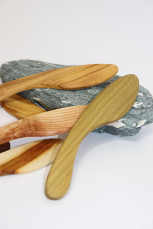 Wooden butter or cheese knife - hello'ben store